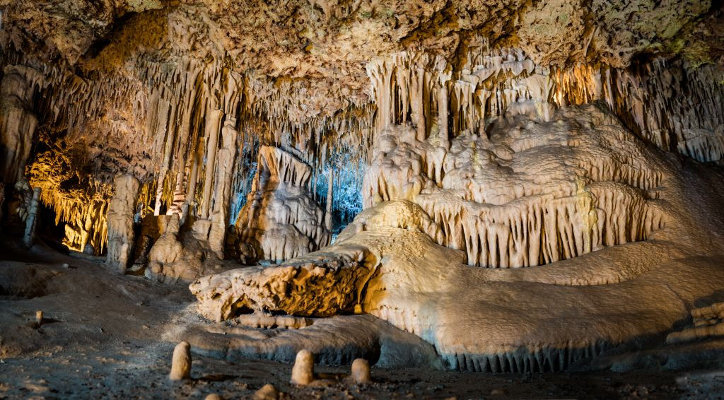 Cuevas dels Hams: Skip The Line Ticket