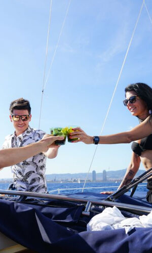 90-Min Sailing Experience & Vermouth