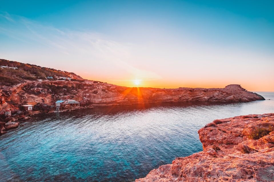 Palma de Mallorca: Excursión en velero con aperitivos y barra libre