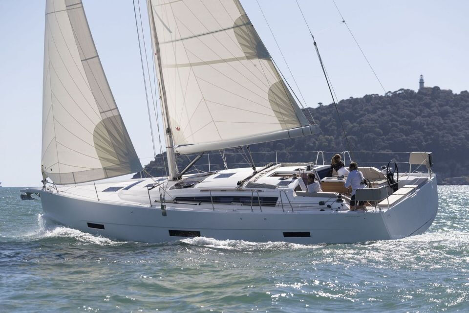 Palma de Mallorca: Excursión en velero con aperitivos y barra libre