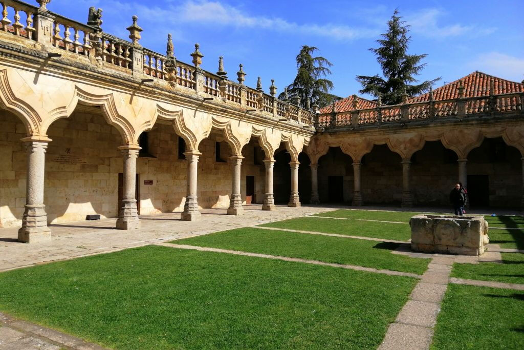 Ávila and Salamanca: Day Trip from Madrid