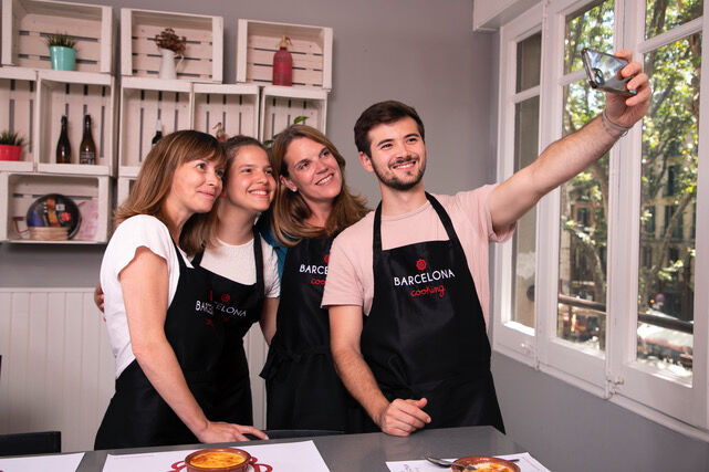 Clase de cocina de paella en Barcelona + Visita al mercado de La Boquería