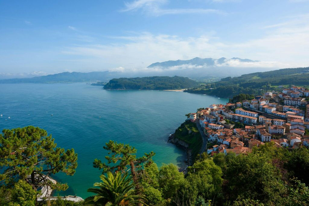 Excursión a los Lagos, Santuario de Covadonga y Cangas de Onís desde Gijón