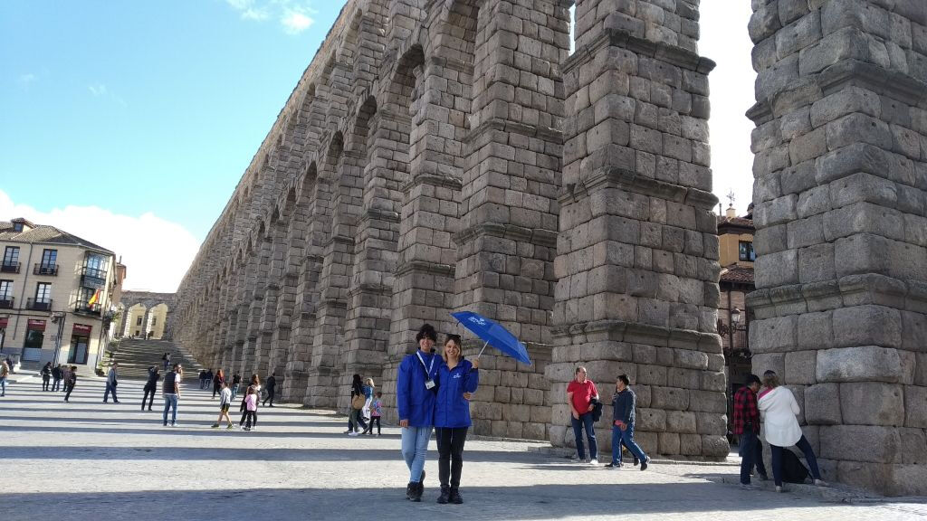 Toledo y Segovia: Excursión de un día desde Madrid con entrada al Alcázar de Segovia