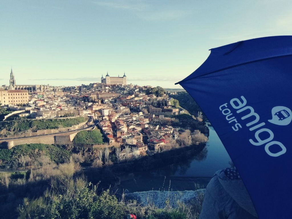 Toledo y Segovia: Excursión de un día desde Madrid con entrada al Alcázar de Segovia