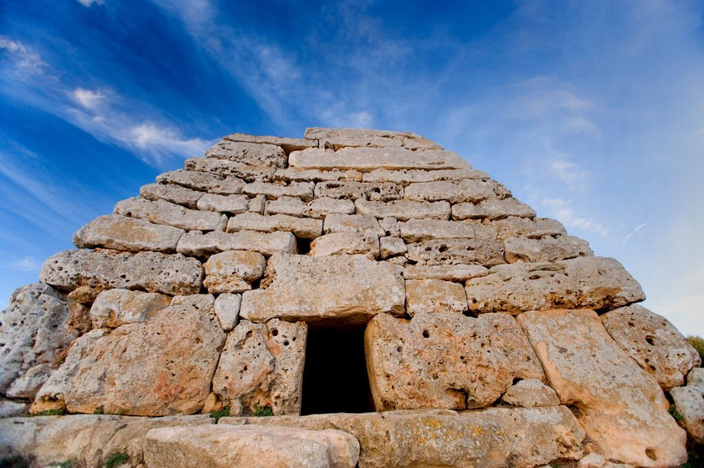 Naveta de Es Tudons: Entrada sin colas