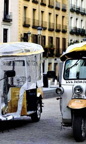Madrid: 1-Hour Guided Tuk Tuk Tour