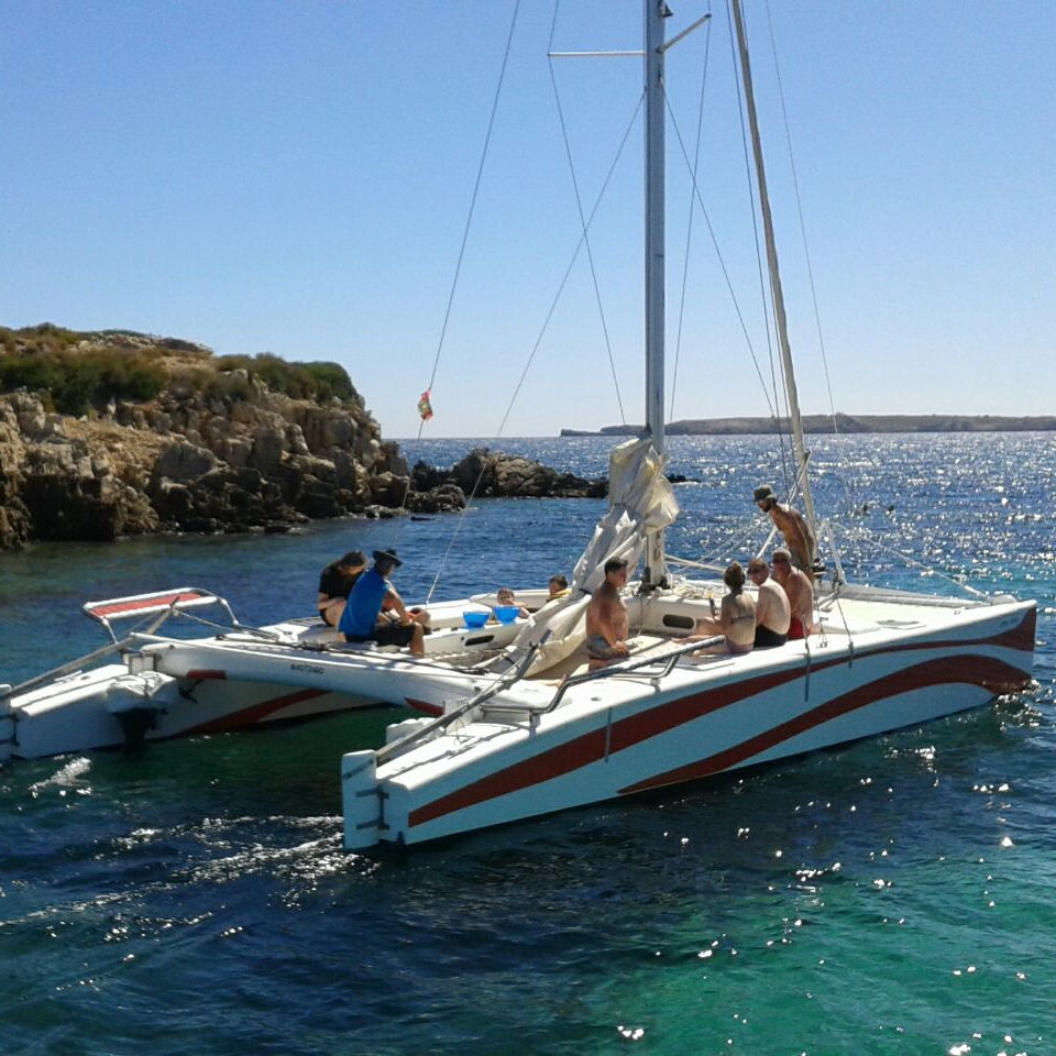 Baie de Fornells : excursion en catamaran au coucher du soleil