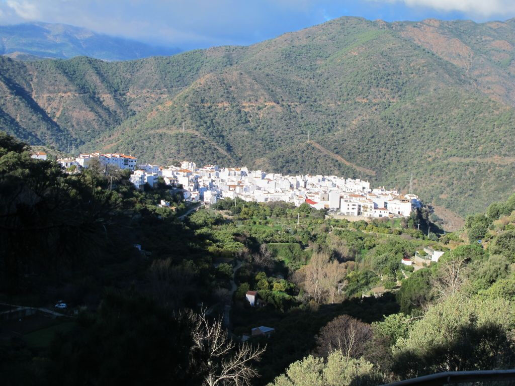 Randonnée dans le village d'Istán