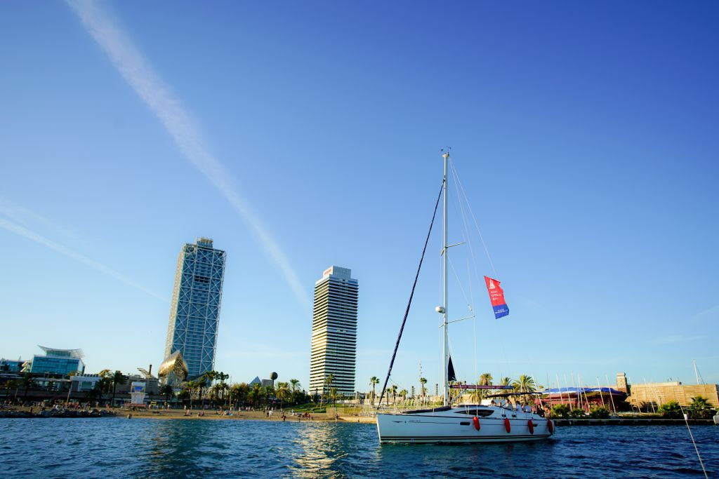 E-Bike, Vineyard Tour, Wine Tasting & Sailing Experience from Barcelona