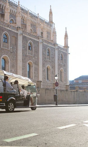 Madrid: 1-Hour Tour by Private Electric Tuk Tuk