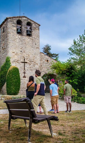 From Barcelona: Guided Tour of Besalú, Rupit, and Tavertet
