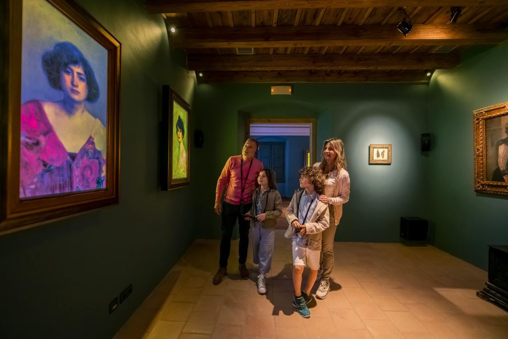 Món Sant Benet: Experiencia modernista