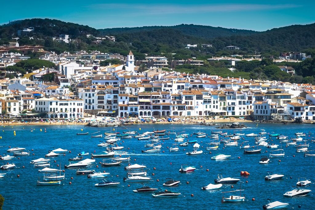 Girona and Costa Brava Day Trip from Barcelona
