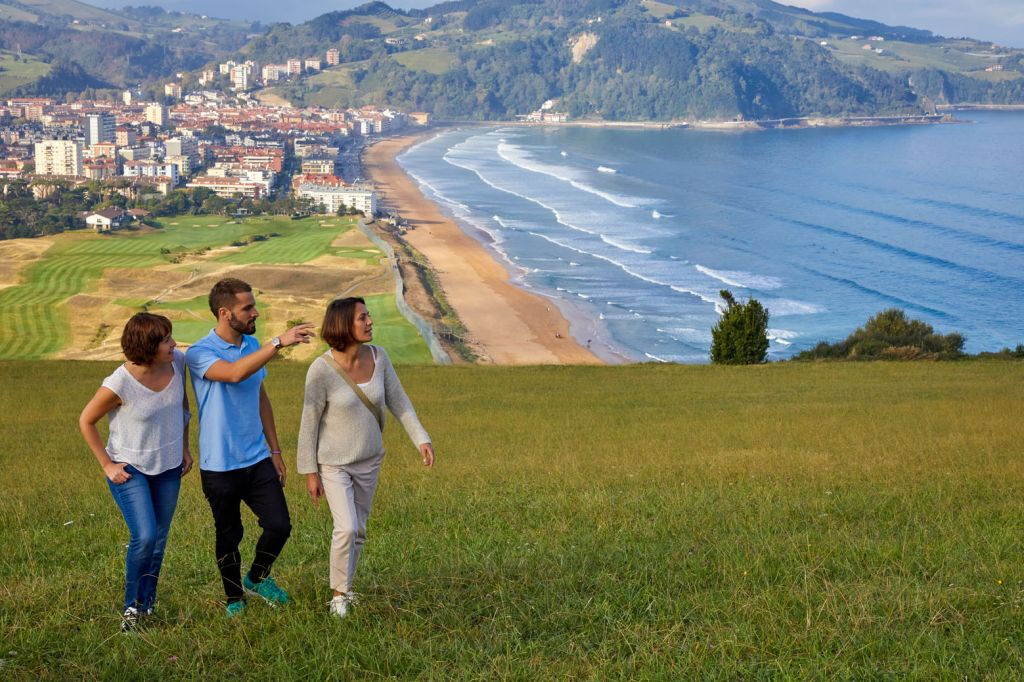 Bodega de txakolí y Getaria: Tour guiado desde San Sebastián