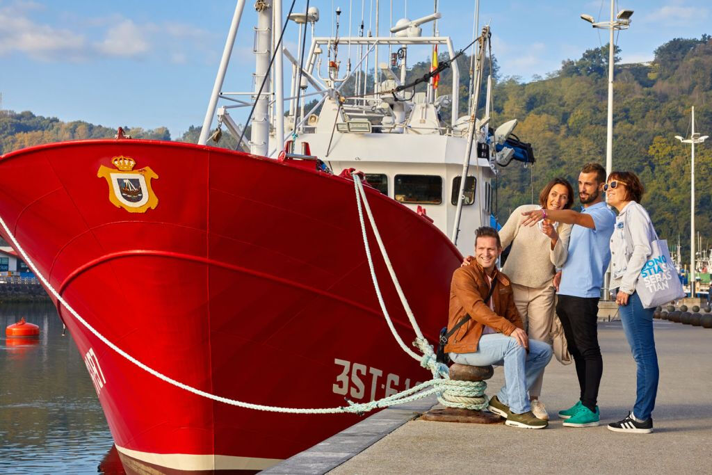 Bodega de txakolí y Getaria: Tour guiado desde San Sebastián