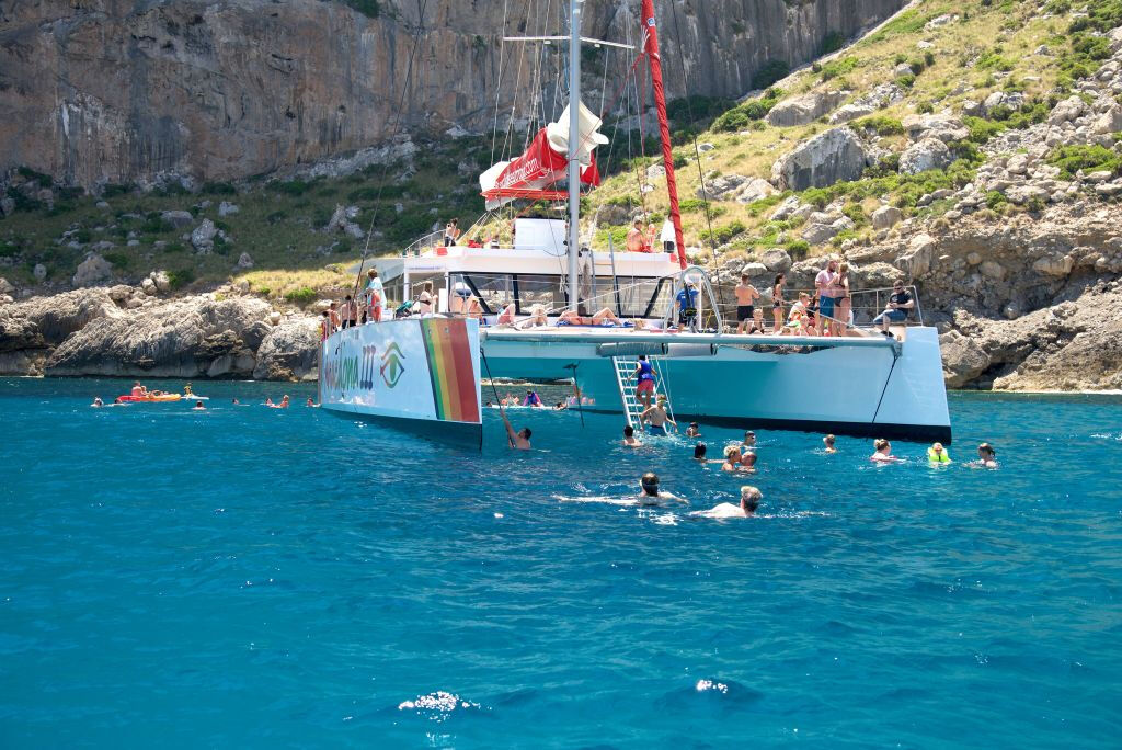 Crociera in Catamarano a Maiorca con Pranzo e Snorkeling