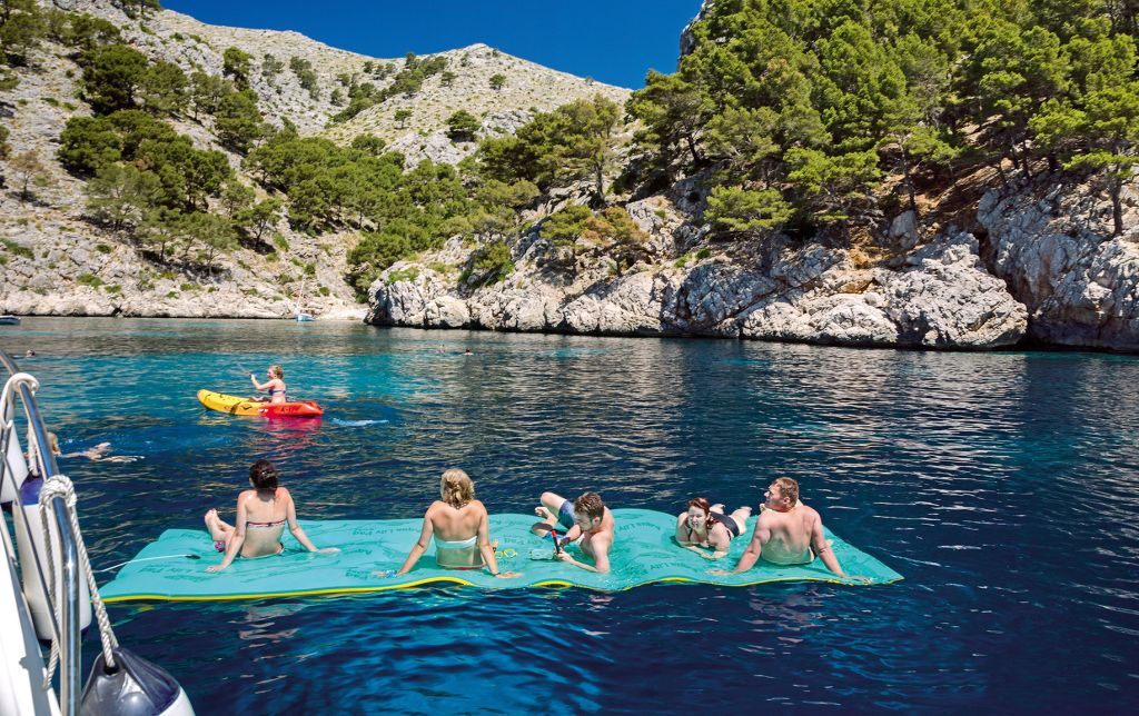 Crociera in Catamarano a Maiorca con Pranzo e Snorkeling