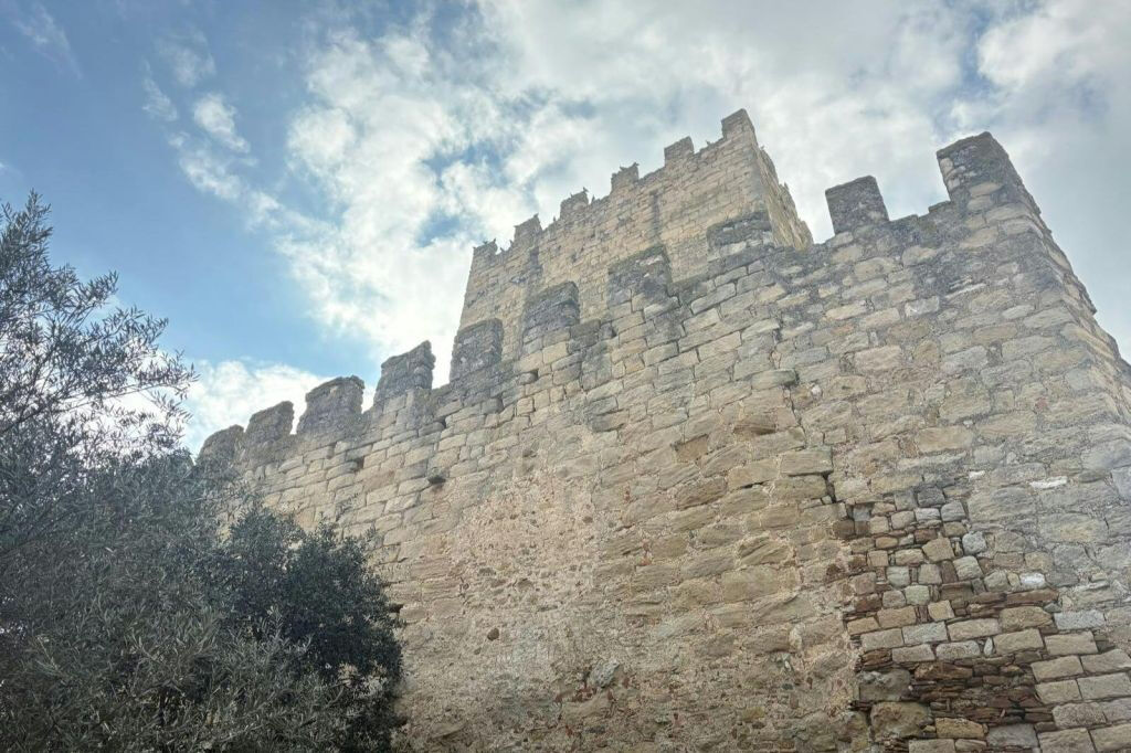 Barcelona to the Costa Brava: Full-Day Tour
