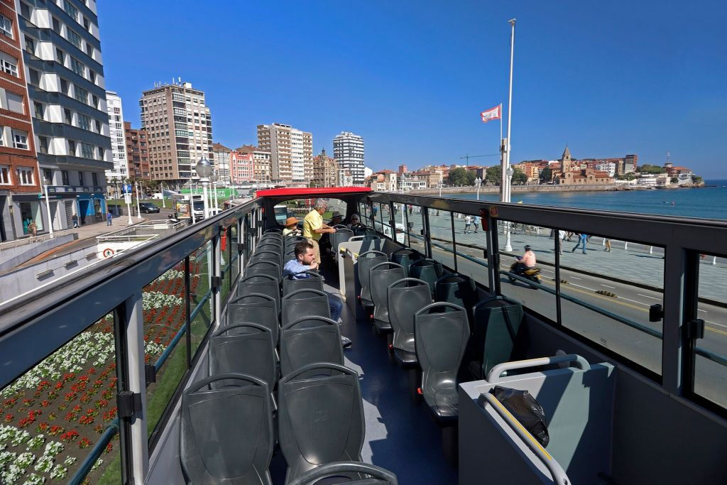 Hop-on Hop-off Bus Gijón