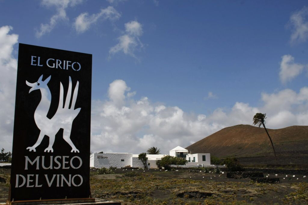 Bodega El Grifo y Museo del Vino