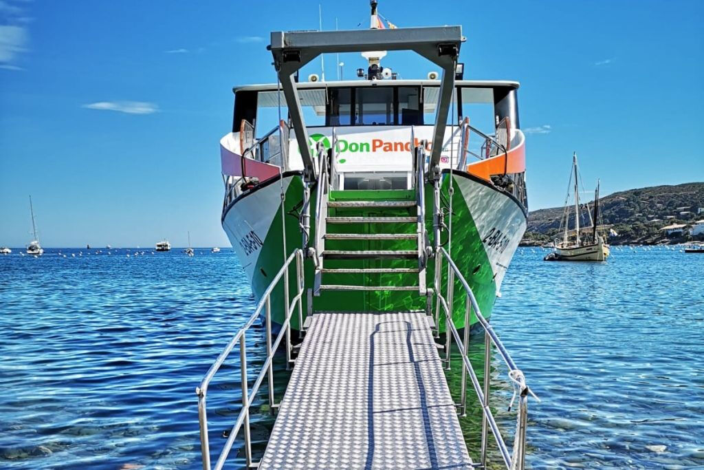 Boat Trip to Cap de Creus from Roses with 1.5-Hour Stop in Cadaqués