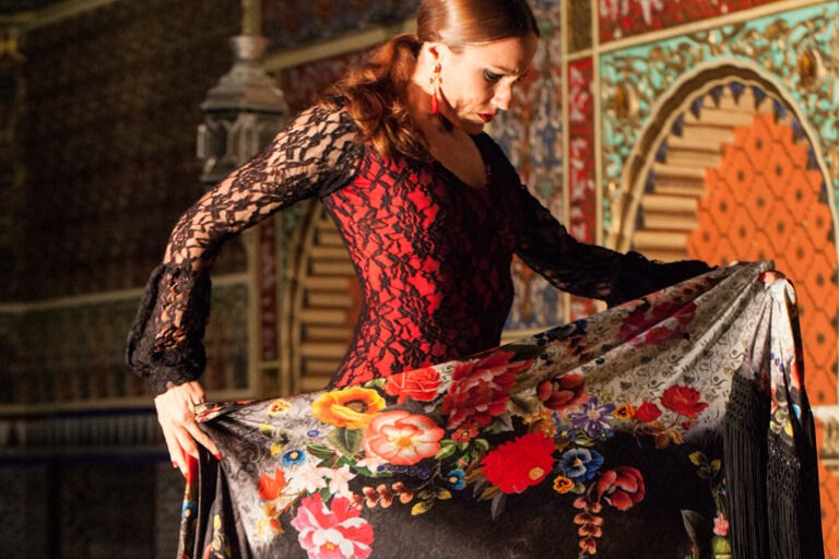 Madrid Old Town Tour & Flamenco Show with Optional Tapas