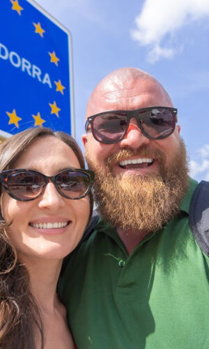 Andorra & France: Day Trip from Barcelona
