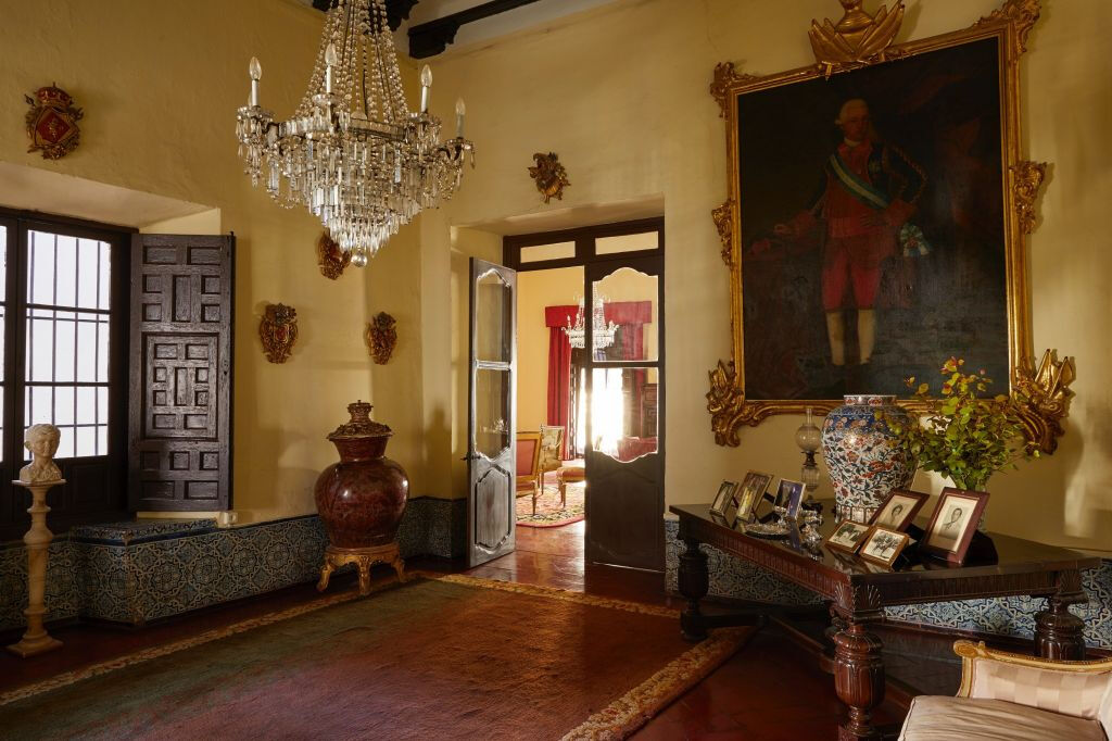 Palacio Bucarelli: Entrada Completa