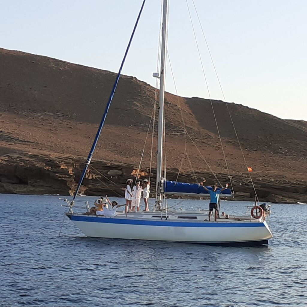 Bahía de Fornells: Crucero en velero de día completo
