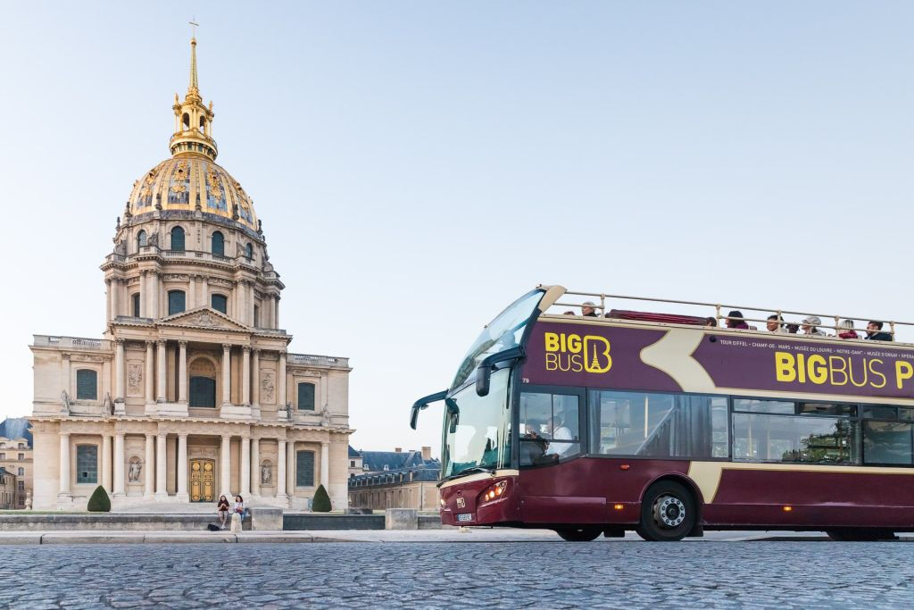 Big Bus Paris: Visite guidée Hop-on Hop-off