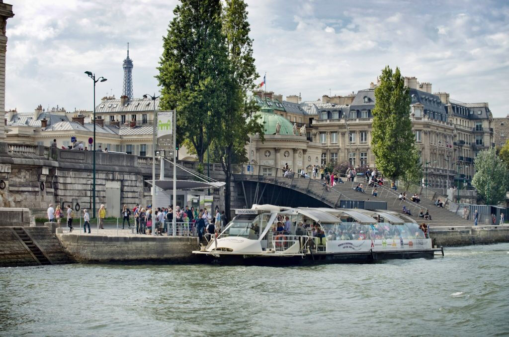 Batobus Paris : Navette fluviale