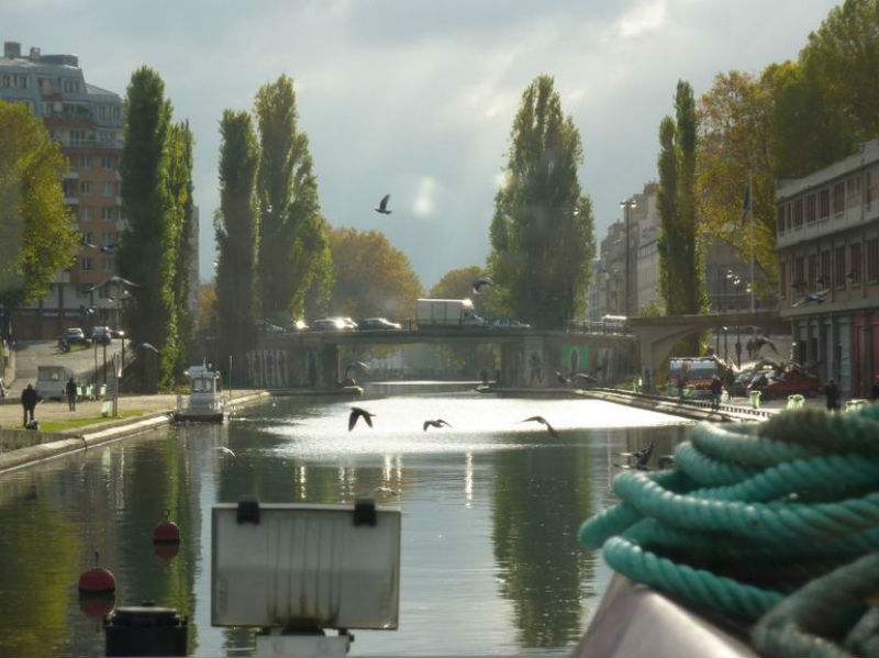 Crucero por el canal Saint-Martin del parque de la Villette al Museo de Orsay