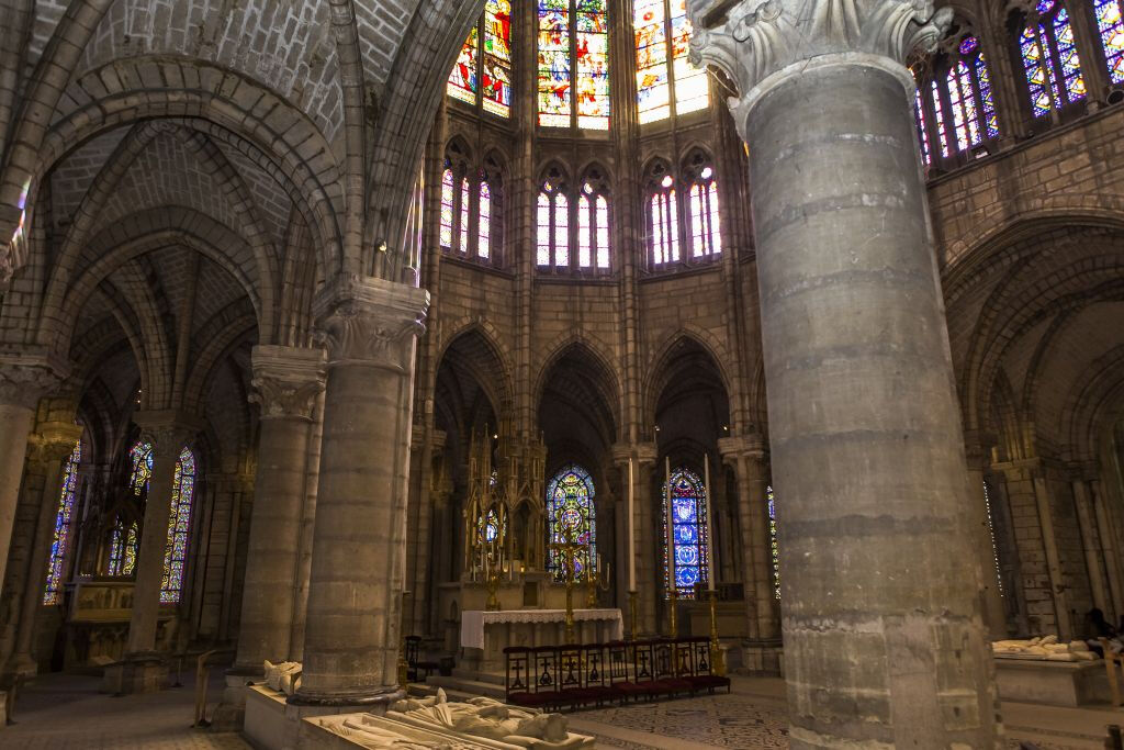 Basílica de Saint-Denis: entrada especial