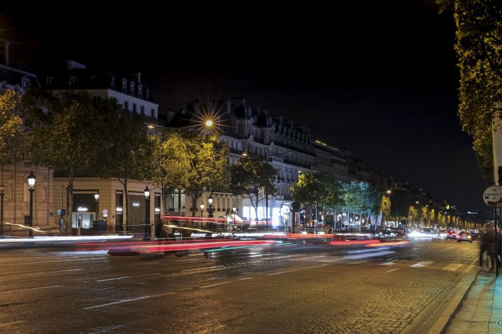 Paris: City Night Bus Tour + Show do Moulin Rouge