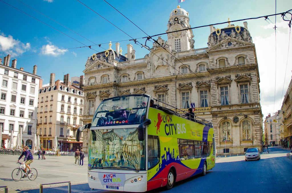 Lyon City Card