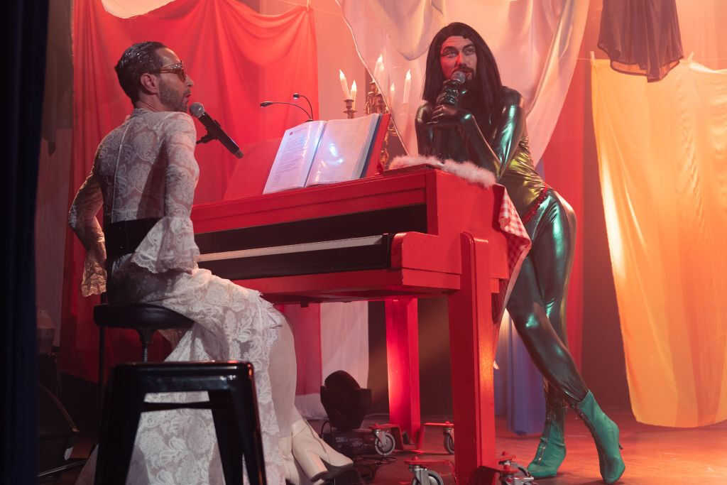 Madame Arthur Cabaré: somente show