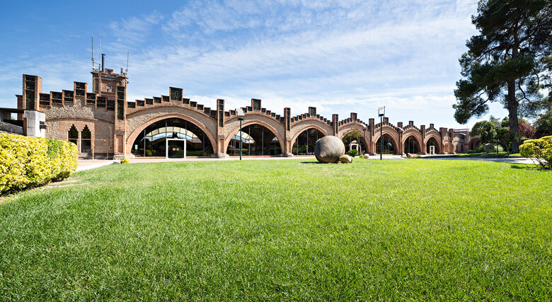 Codorníu Wineries - Guided Tours
