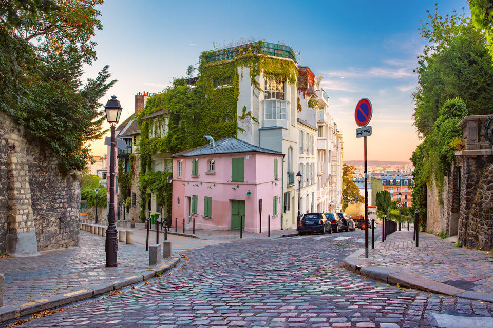 Montmartre romántico: Juego de exploración de los amantes perdidos en París