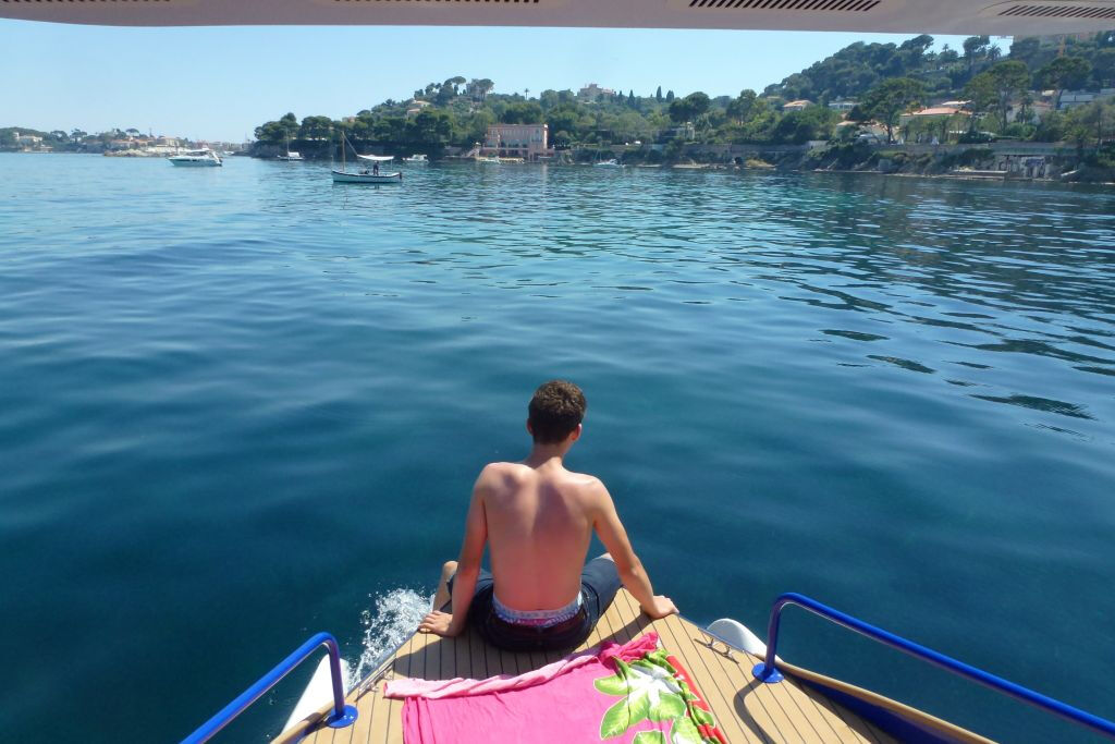 Nice: Croisière romantique sur un bateau à énergie solaire