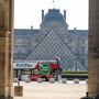 Tootbus Paris: Ônibus ecológico hop-on hop-off + passeio noturno de ônibus