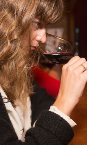 Les Caves du Louvre: Guided Tour + Wine Tasting
