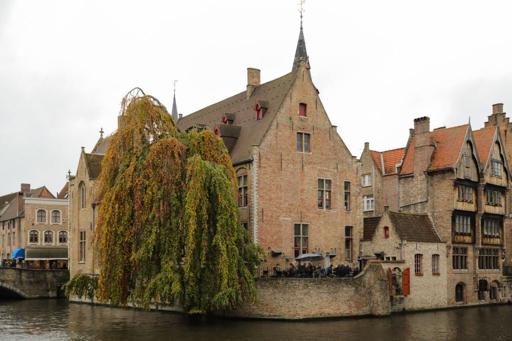 Bruges : Excursion autoguidée d'une journée avec transport depuis Paris