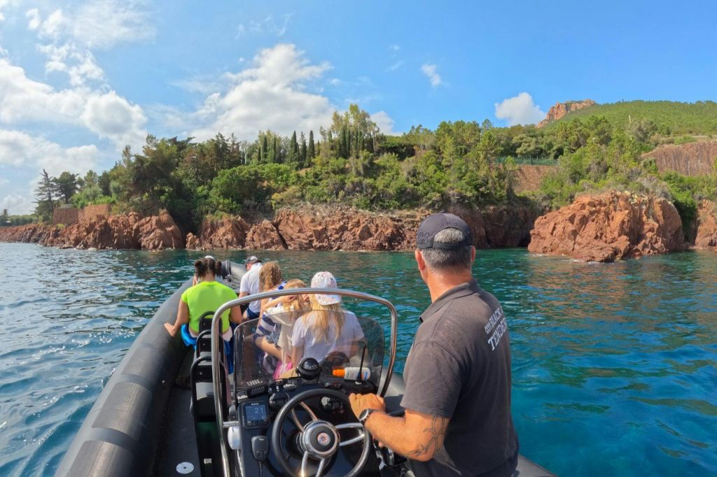Excursion en bateau au Massif de l'Estérel