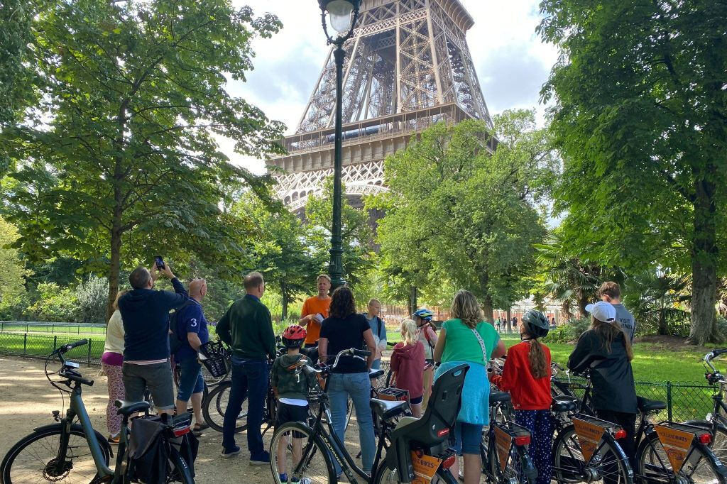 Paris : Visite guidée à vélo des hauts lieux de la ville