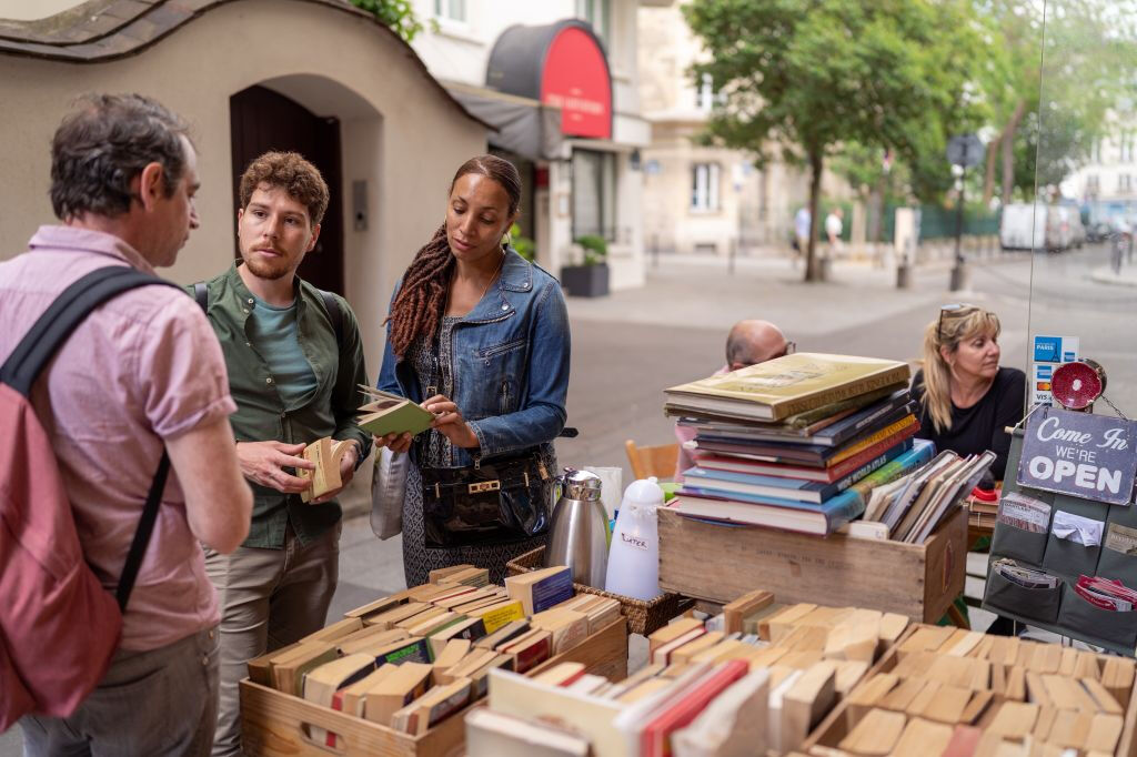 Recorrido a pie por el Barrio Latino: Leyendas literarias en el París bohemio