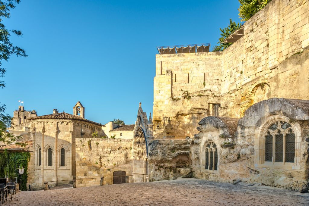 Saint-Émilion Village: Full-Day Wine Tour from Bordeaux