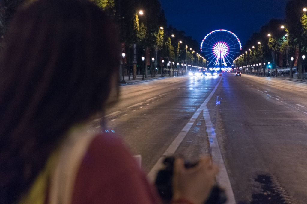 Passeio de Bicicleta Noturna em Paris com Passeio de Barco de 1-Hora