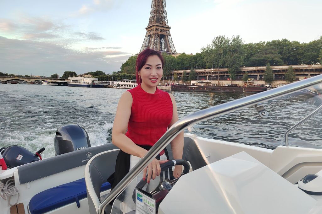 Passeio de barco particular para Paris
