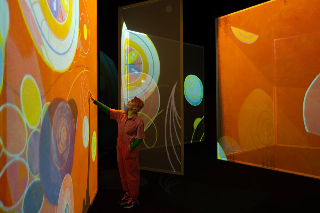 Frameless : London's Immersive Art Experience